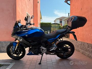 BMW F900XR