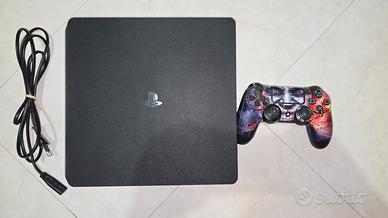 Ps4 slim 1TB + Controller skin Joker