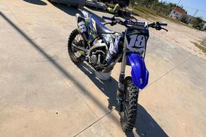 yzf 250 (tutto rifatto a nuovo certificato)