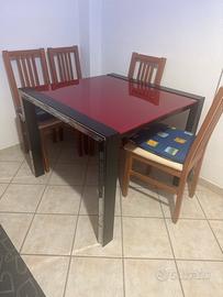 Tavolo e sedie