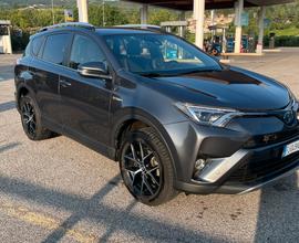 Toyota RAV4 Hybrid Lounge 2017, GPL