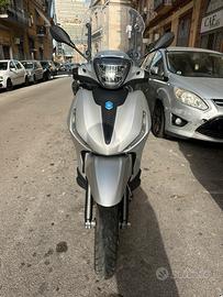Beverly 400 s tagaliandato