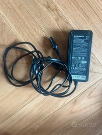 Caracabatterie Monopattino elettrico Segway