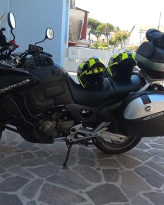 Honda Varadero 1000 del '99 iscritta FMI epoca 