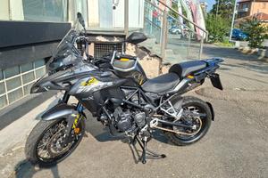 trk benelli 502x 