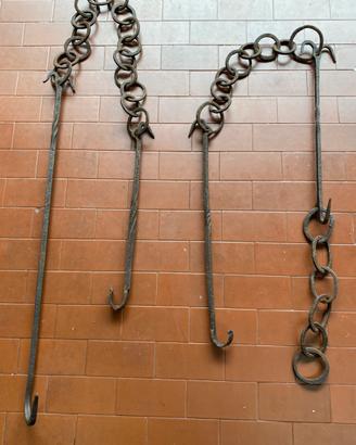 Catene antiche per camino