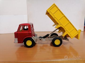 Dinky Toys Bedford no Politoys Mebetoys Corgi