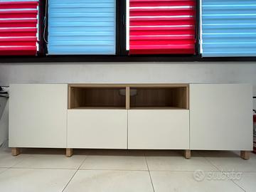 Mobile Ikea personalizzato con ante e cassetti