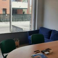 Interessante negozio/ufficio