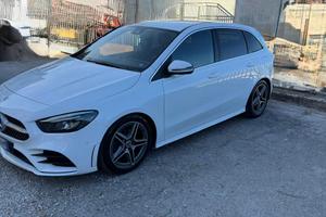 Mercedes B180 premium AMG automatic