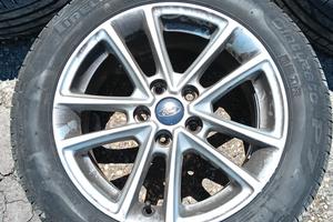 Cerchi in lega e gomme Ford Focus