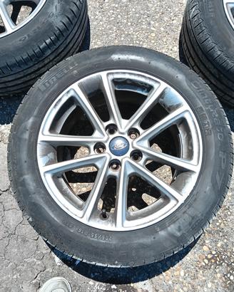 Cerchi in lega e gomme Ford Focus