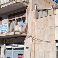 Ufficio di 95 mq fronte Piazza Della Regione