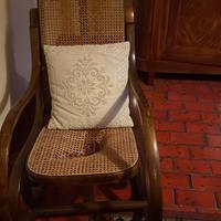 Sedia a dondolo tipo Thonet