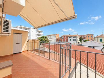 6 LOCALI A FOLLONICA