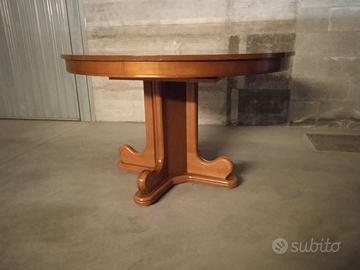 Tavolo in mogano allungabile