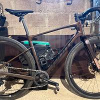 Giant Revolt Gravel Di2 Wireless