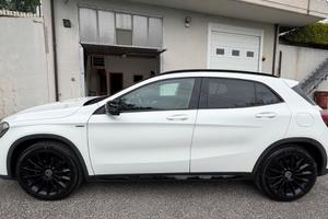 Mercedes Benz GLA 200d Night Edition 4matic