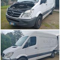 Mercedes Sprinter 313 incidentato ma funzionante