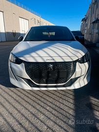 Peugeot 208 GT line 130cv EAT8 - full optional