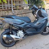 KL BRERA 300cc SCOOTER MOT. PIAGGIO LC