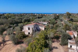 Fabbricato da demolire con cubatura - Ottava