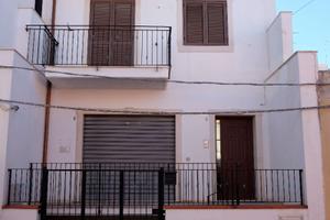 Intero stabile in centro a belvedere