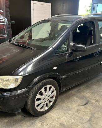 Opel Zafira 2000 cdi 101 cv 7 posti GANCIO TRAINO