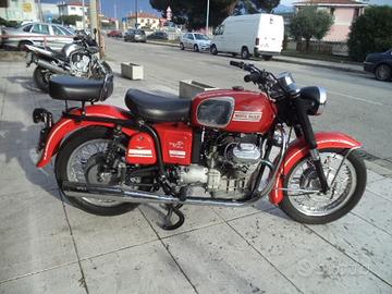 Moto Guzzi V7 703 - 1968