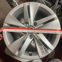 4 cerchi nuovi mai usati 