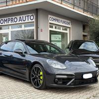 Porsche Panamera 4.0 Turbo S E-Hybrid Sport Turism