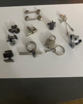 Gemelli camicie e oggetti vari