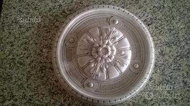Rosoni in gesso per decorazioni soffitti e pareti
