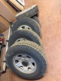 Set 5 cerchi ferro Toyota 15" + gomme Continental 