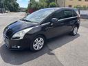 peugeot-5008-7-posti-1600-hdi-115-cv