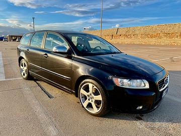 Volvo v50 1.6d AUTO PERFETTAMENTE FUNZIONANTE GAR.