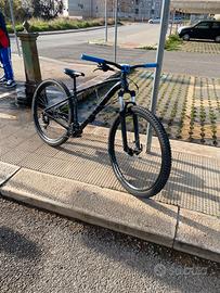 ROCKRIDER EXPLORE 500 BICI