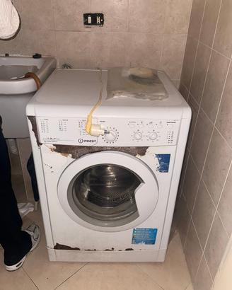 Lavatrice funzionante