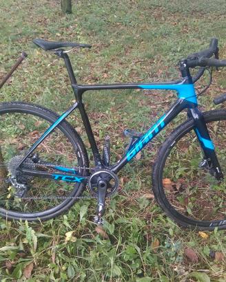 GIANT CICLOCROSS TCX Advanced Pro 1