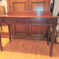 Piccolo scrittoio antico in mogano