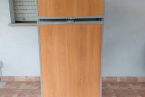 Frigorifero trivalente Dometic