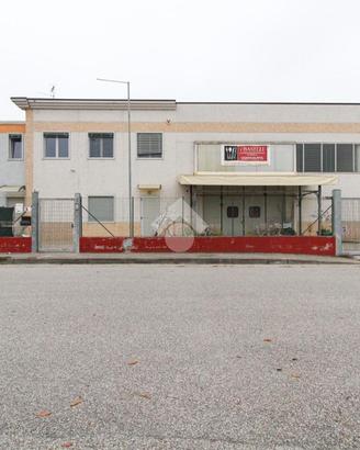 CAPANNONE A QUINZANO D'OGLIO