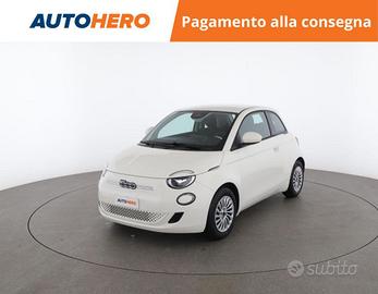 FIAT 500e YX66573