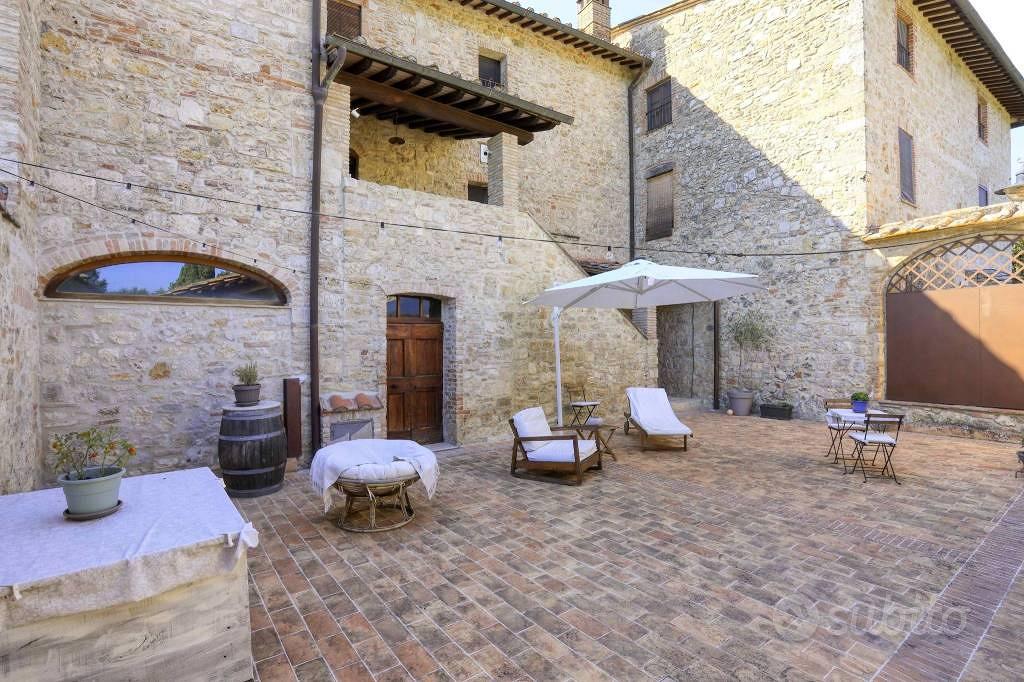 Rustico / Casale di 220 m² con 5 locali a Monterig - Vista 2