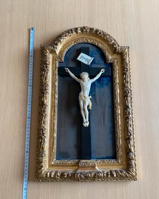 Cristo con cornice periodo 800 bottega francese