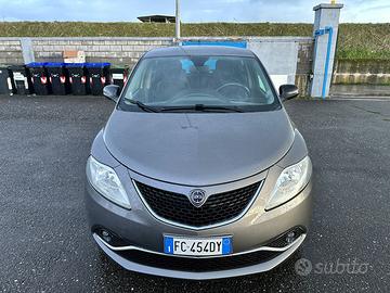 Lanci Ypsilon 1,2 2016 Platinum