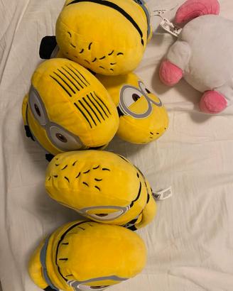 Peluche minions unicorno