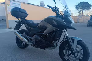 Honda NC750X DCT