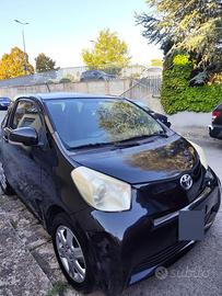 Toyota iQ