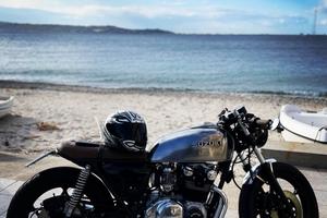Suzuki gs 500E cafe racer